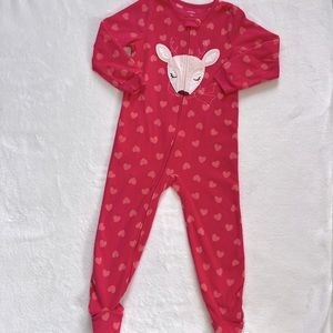 Carter’s girl’s pajamas. Size 5T. Pink. Hearts.
